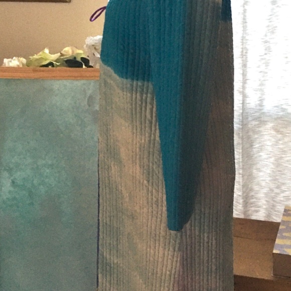 Mary McFadden Long Silk Evening Coat - Picture 3 of 10